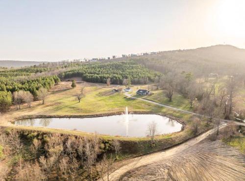 Stunning Views Gated Mountain Retreat 20 Acres