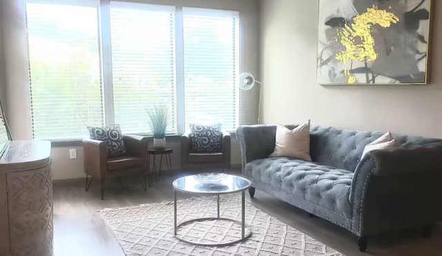 Stylish Retreat 10 min from Mercedes-Benz Stadium
