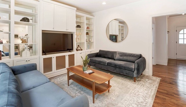 Sunset Villa - 10 mins. from Uptwn Charlotte in Cotswold - Stylish&Chic - Fenced - PetsOK - Fire pit