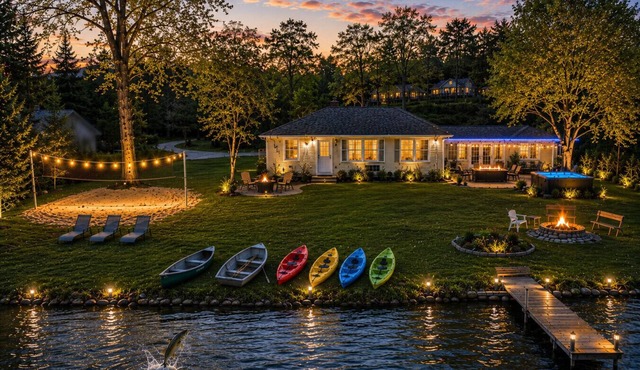 Sunshine Lakefront Retreat|Spa, Views & Relaxation