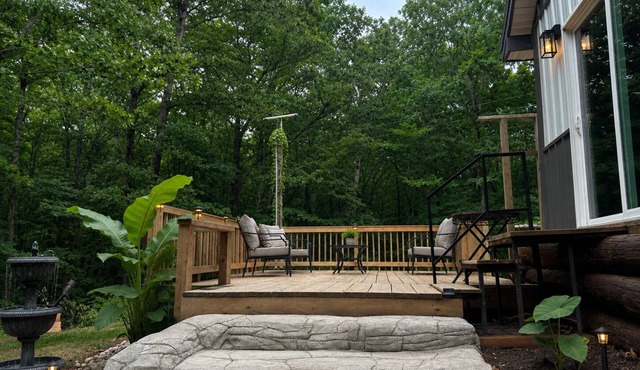 Swan Bay Retreat Cozy Cabin two minutes from Kentucky Lake & Paris Landing