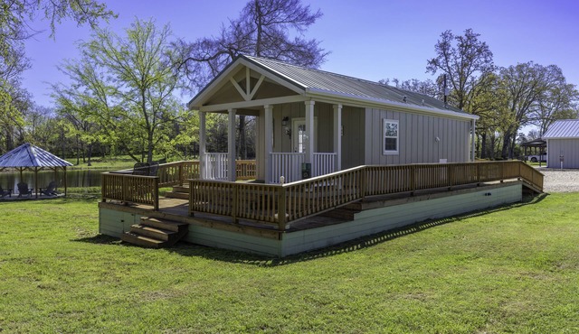 SweetDove Stays- Cabin; w/Stocked Lake, Secure Parking