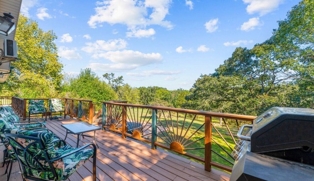Table Rock Lake Family Home | Movie Room | Sleeps 12