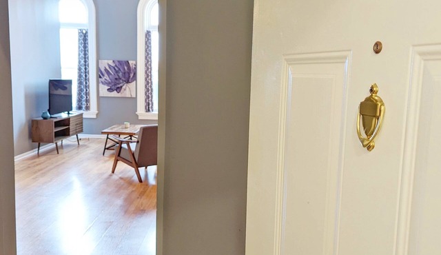 Tanner Bldg Apt 7 - 2 bedroom 1 king & 1 queen (Downtown)