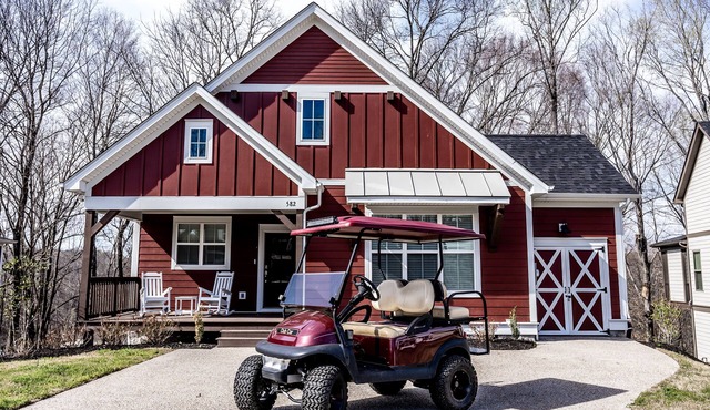 Tennessee Cabin w Hot Tub and Boating Access.