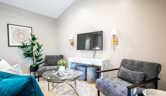 The Dodge, Cozy 1BR King by Velvet Ditch Villas