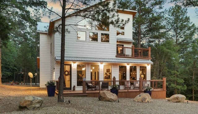 The Grinning Bear|Sleeps 14|Basketball|Pickleball