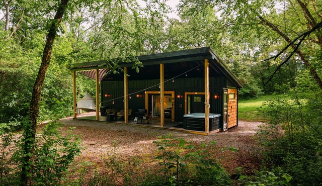 The Juice Box | Hocking Hills, Container Cabin
