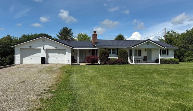 The Lazy Gray – Peaceful Stay Near Jackson Lake - Pet Friendly