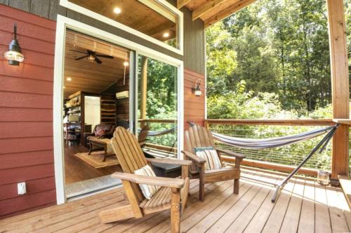 Tiny House Relaxing Country Getaway