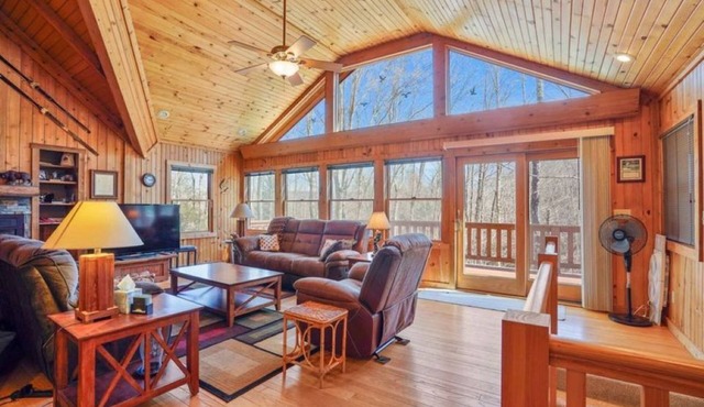 Tranquil Haven Mountain Retreat very Private! pets welcome.