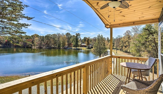 Trenton Cabin: Panoramic Lake Views