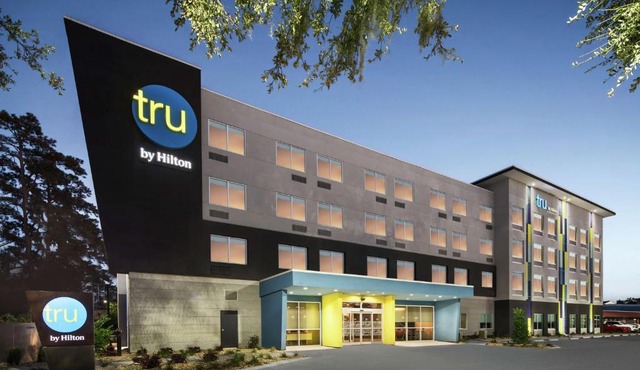 Tru By Hilton Savannah Midtown