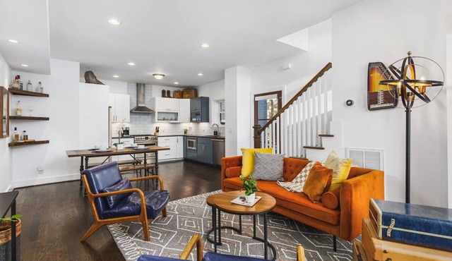 TWO Adjacent Homes in 12 South, Belmont - Sleeps 20 People