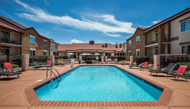 Two Relaxing Pool View Rooms | Complimentary Breakfast | Affordable Stay