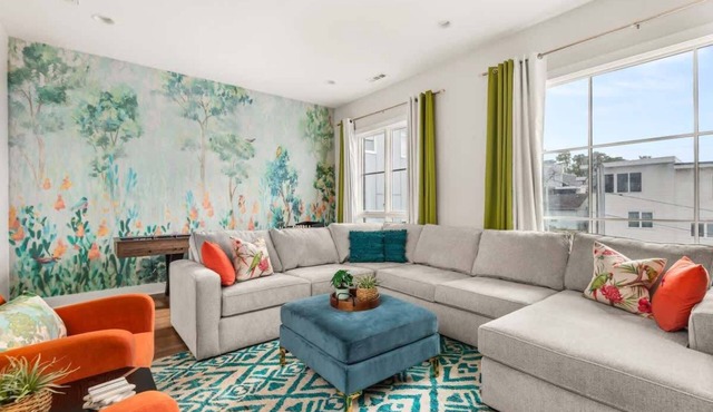 Urban Oasis | Rooftop Retreat + Private Parking
