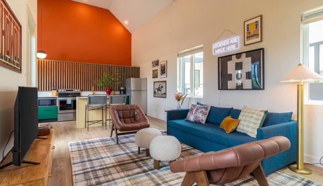 Vaulted Ceilings + Open Layout | Germantown Eats + Nissan Stadium | Conway