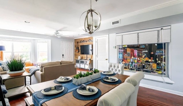Walk To Broadway!Charming Modern Historic Townhome