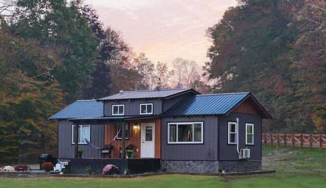 Waterfront Cabin w/Wildlife & Fire Pit