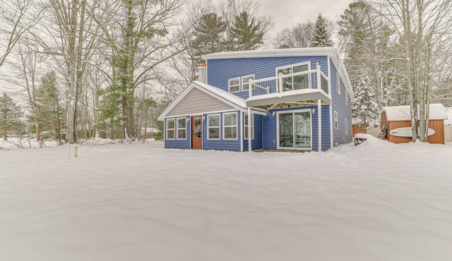 Waterfront Gaylord Getaway w/Otsego Lake Access!