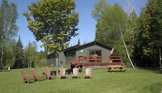 Waterfront Hideout Lake Leelanau-The Best of Leelanau County