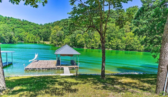 Waterfront Lake Cottage w/ Dock, Gentle Slope