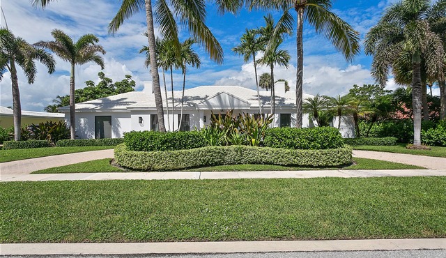 Waterfront Manalapan Luxury Home