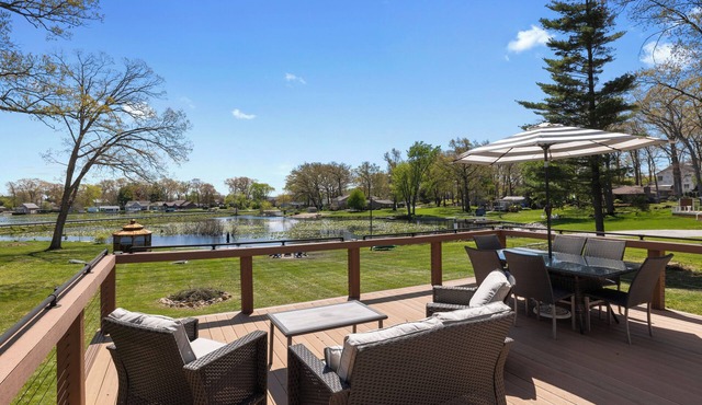 Welcome to The Cabin on Pine Lake! Lakefront home on Pine Lake with a private boat dock, direct lake access, firepit and beautiful water views. Family-friendly amenities make this an easy, relaxing getaway for anyone looking to enjoy lake life.