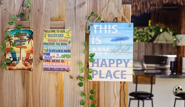Well located 1BR w/Tiki Area & Outdoor Kitchen