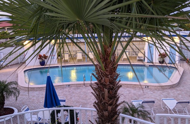 Best Location on Lido Keys! Steps to Lido Beach & St. Armand's Circle