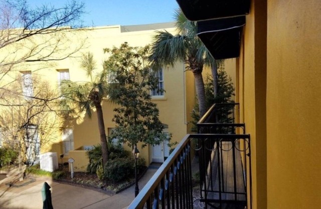The Lodge Alley Inn 