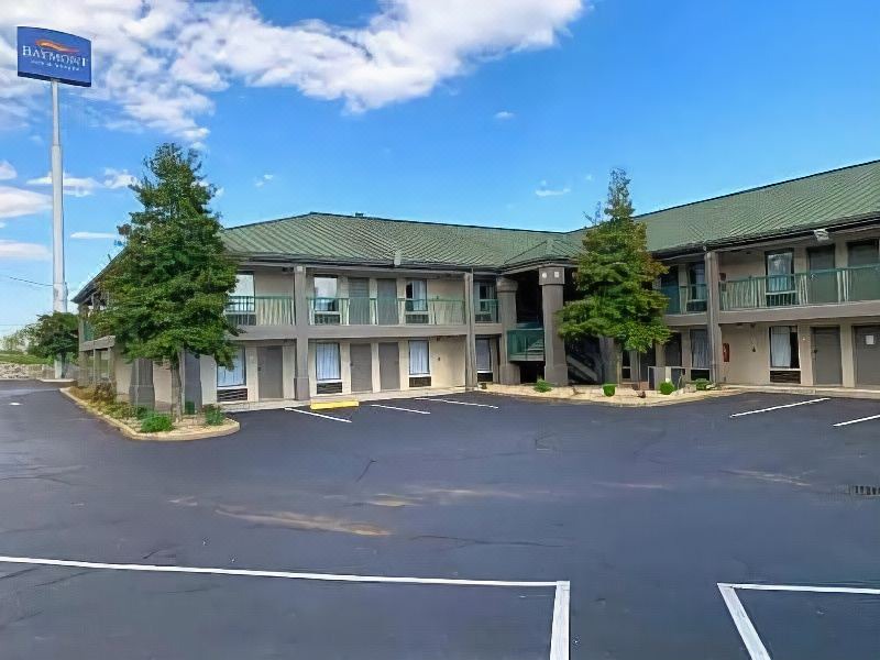 Photo of Buildings in Cave City