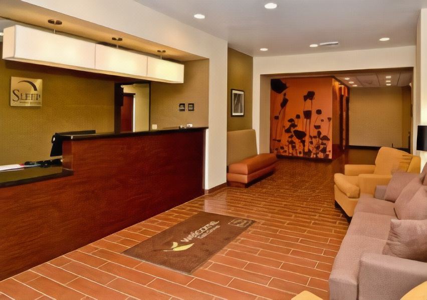 Photo of Livingroom in Oak Grove