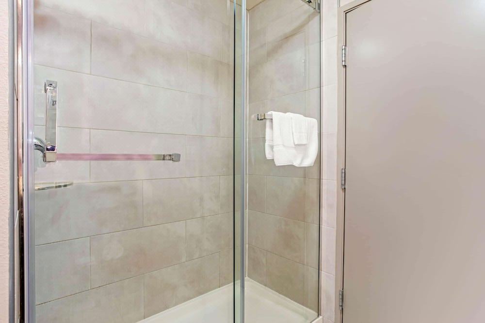 Photo of Bathroom in Hopkinsville