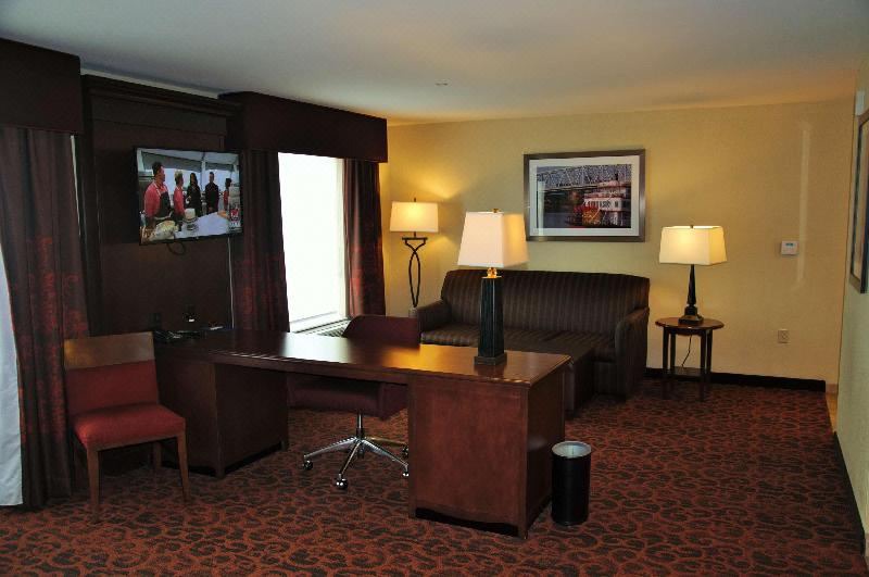 Photo of Livingroom in Corryville