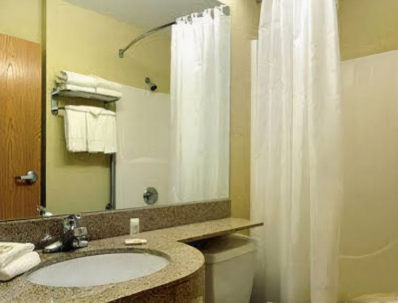Photo of Bathroom in Albertville