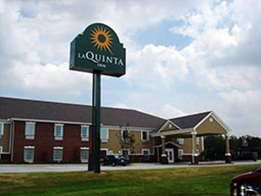 Photo of Buildings in Calhoun