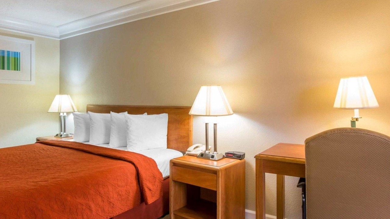 Photo of Bedroom in Dalton