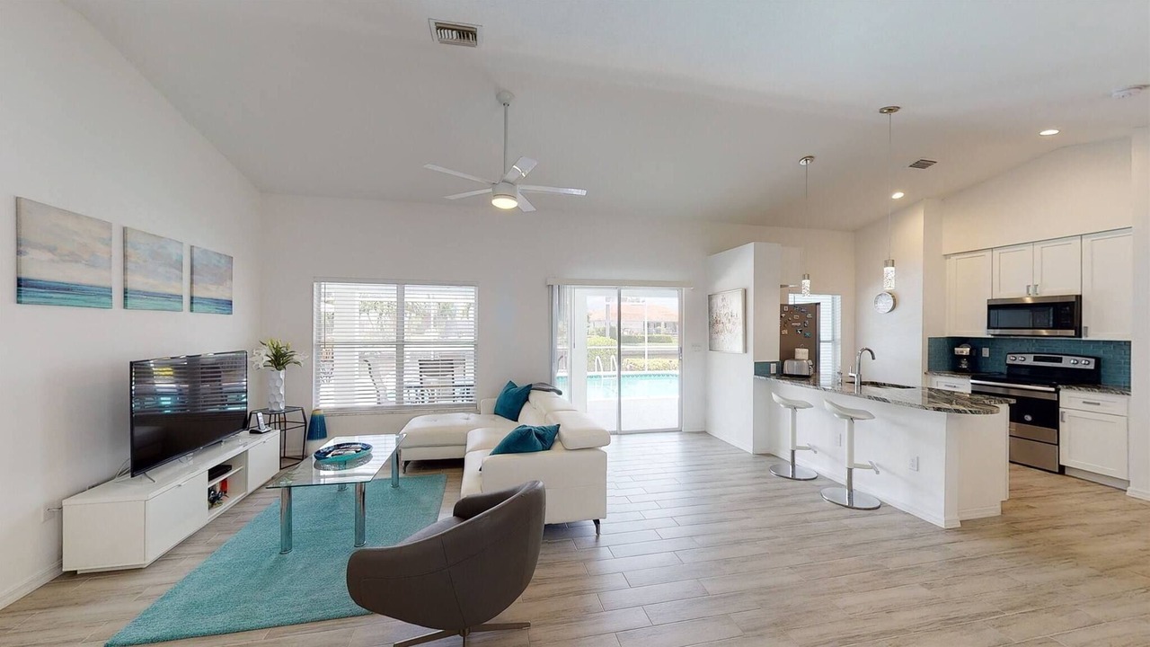 Photo of Livingroom in Pelican
