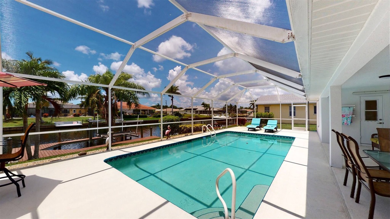 Photo of Outdoor in Pelican