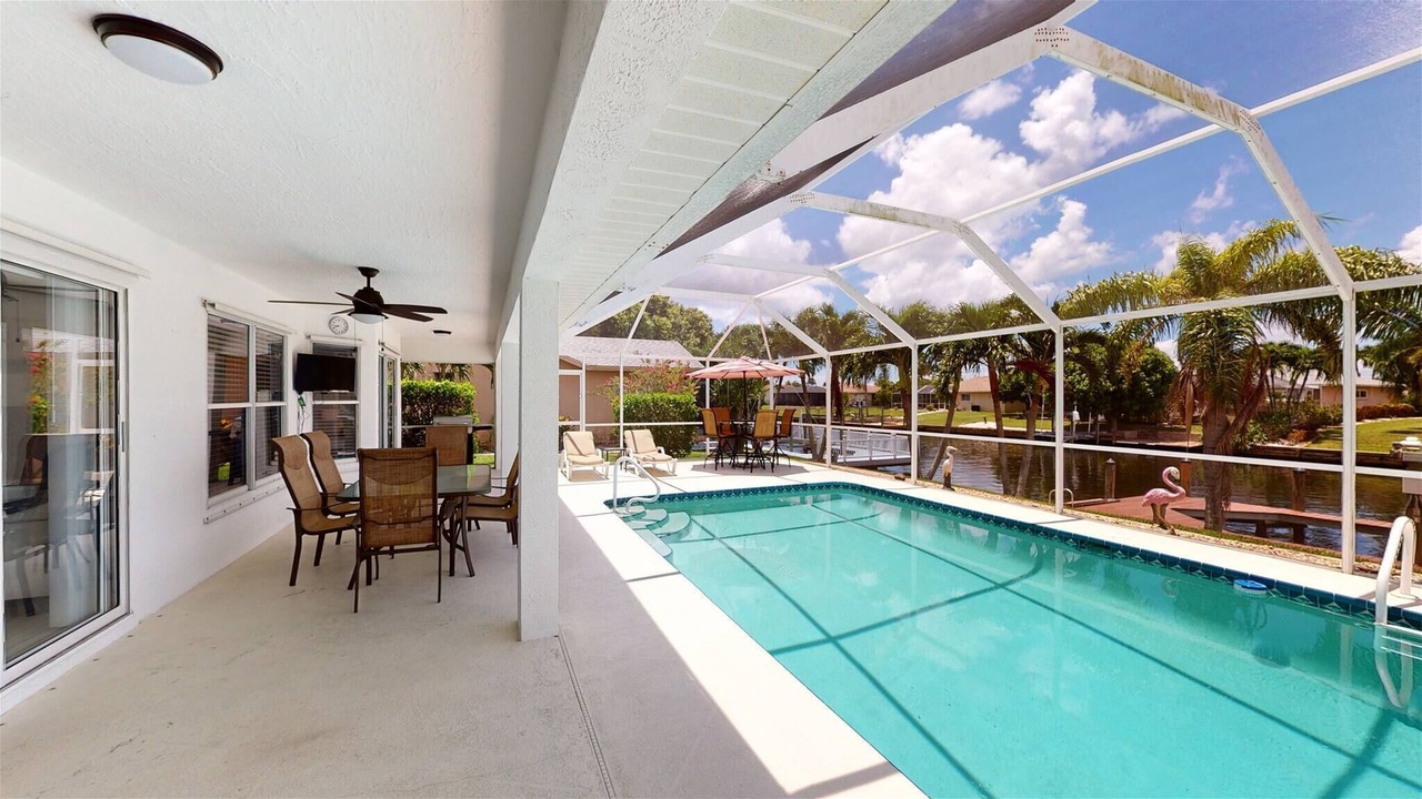 Photo of Outdoor in Pelican