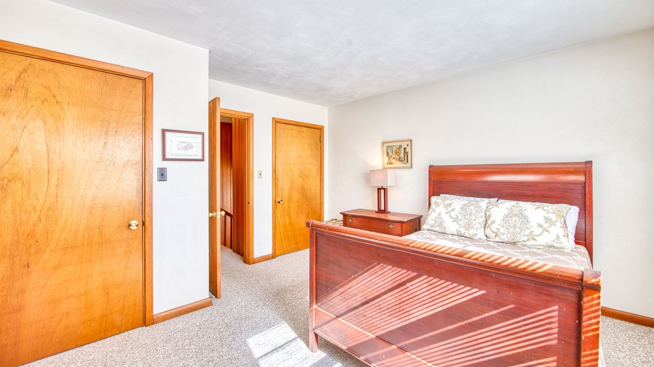 Photo of Bedroom in Lake Junaluska