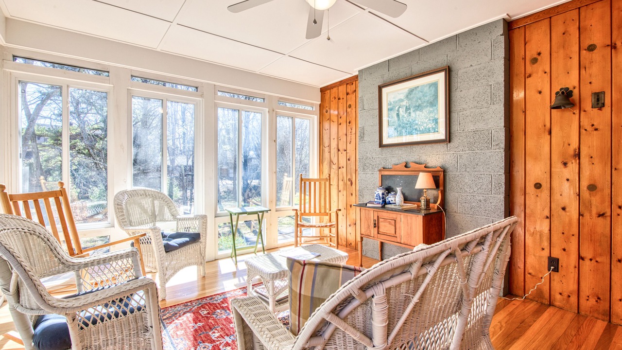 Photo of Livingroom in Lake Junaluska
