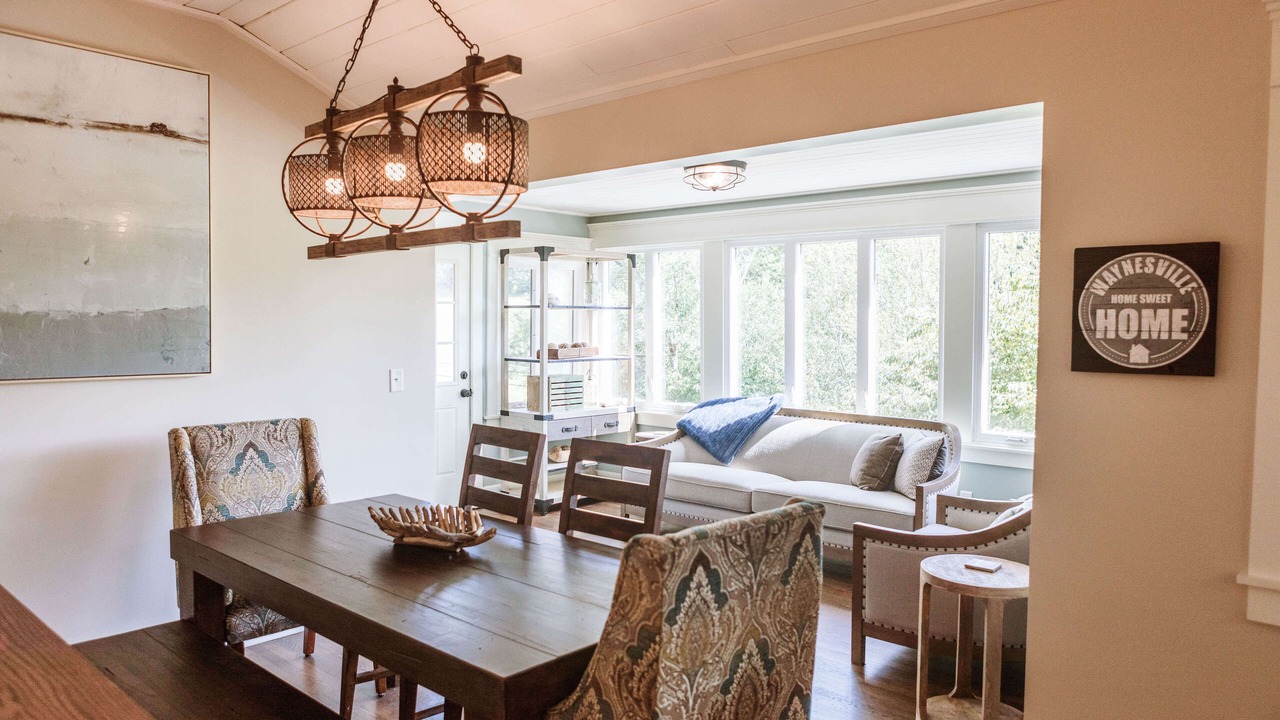 Photo of Livingroom in Waynesville