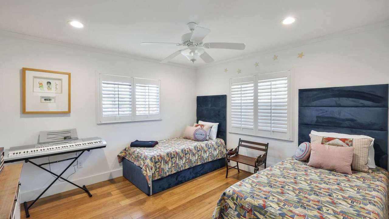 Photo of Bedroom in Yacht Club