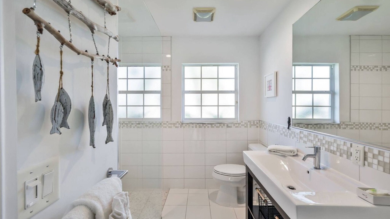 Photo of Bathroom in Yacht Club