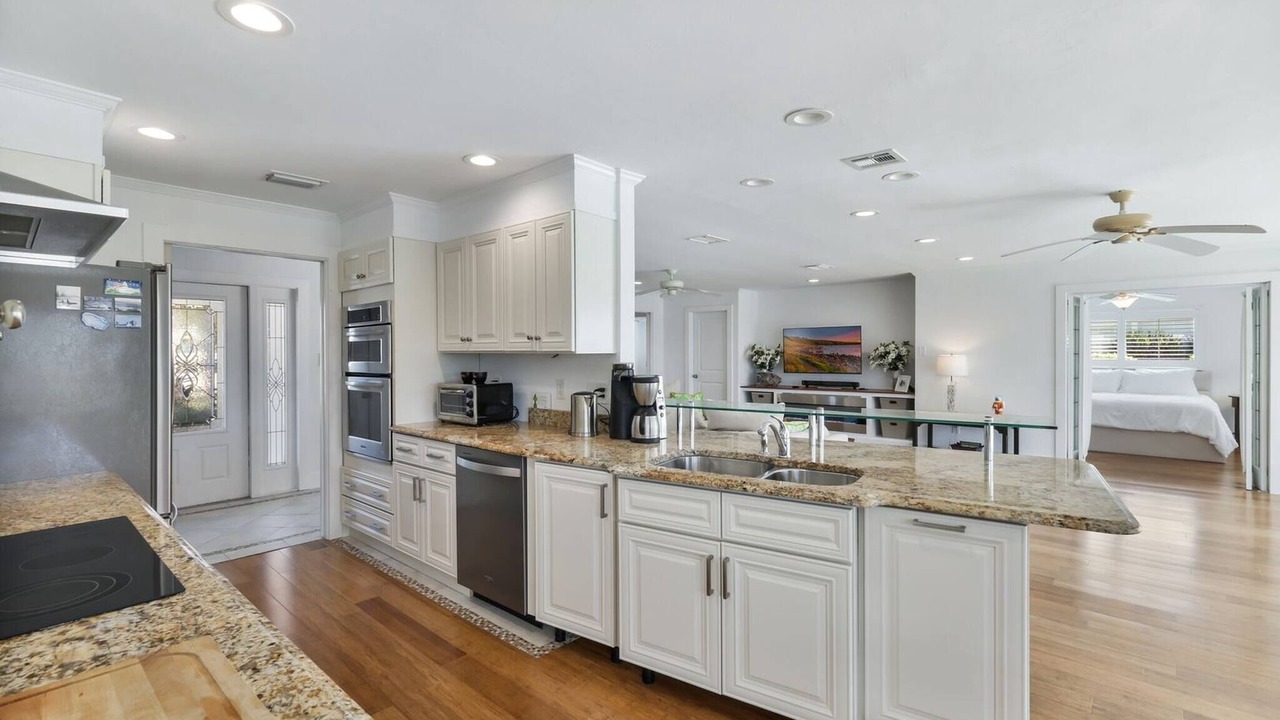 Photo of Kitchen in Yacht Club