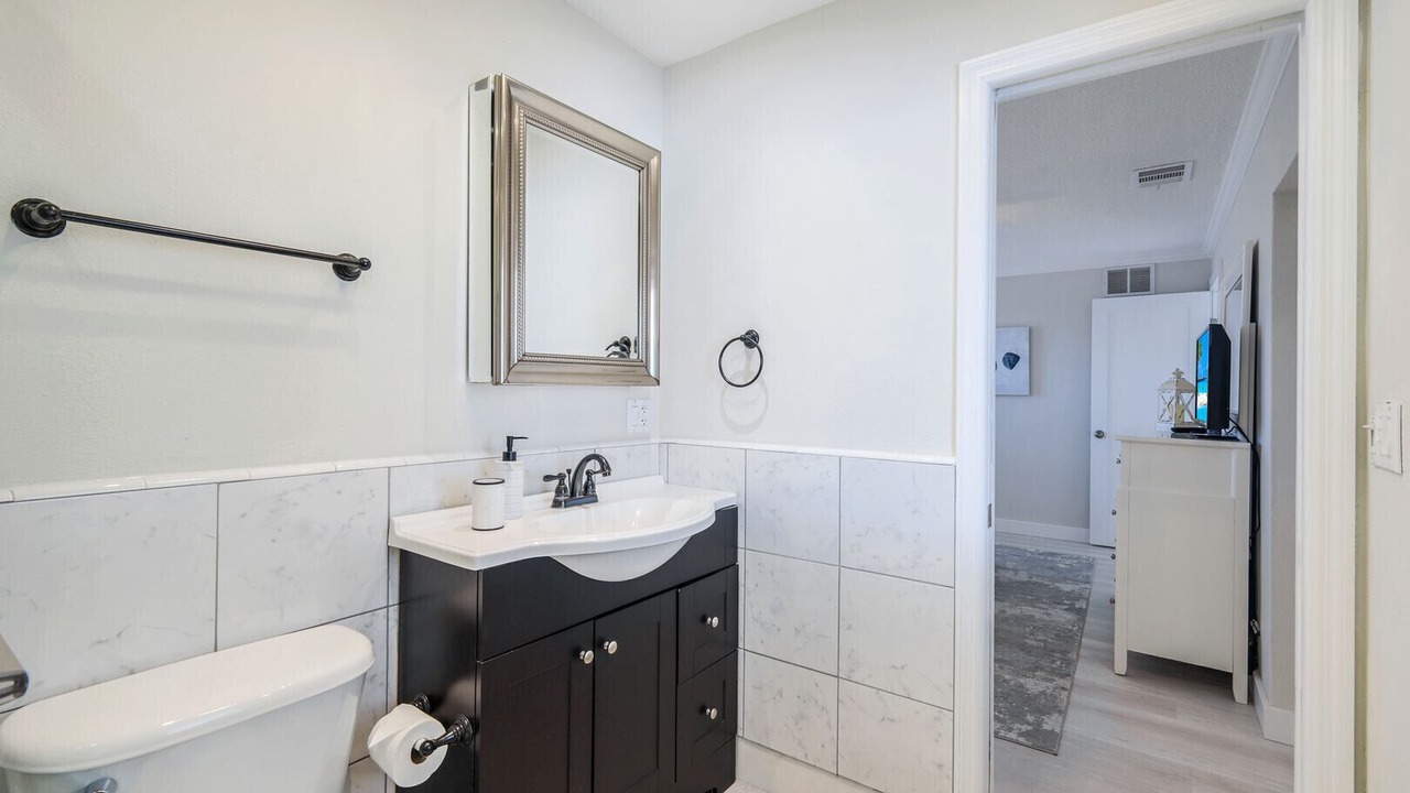 Photo of Bathroom in Pelican
