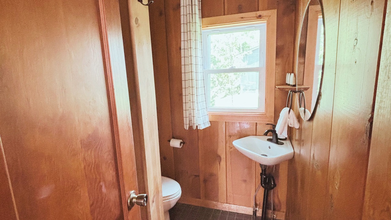 Photo of Bathroom in Hessel