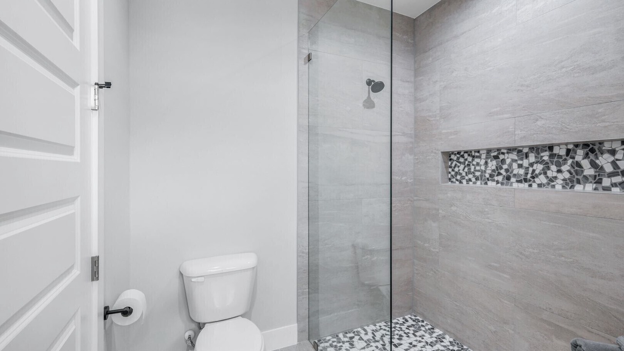 Photo of Bathroom in Pelican